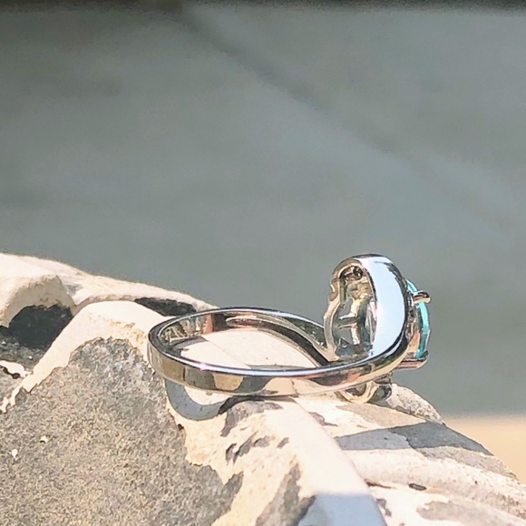 Aquamarine Cocktail Rhinestone Ring size 8 - Picture 6 of 6